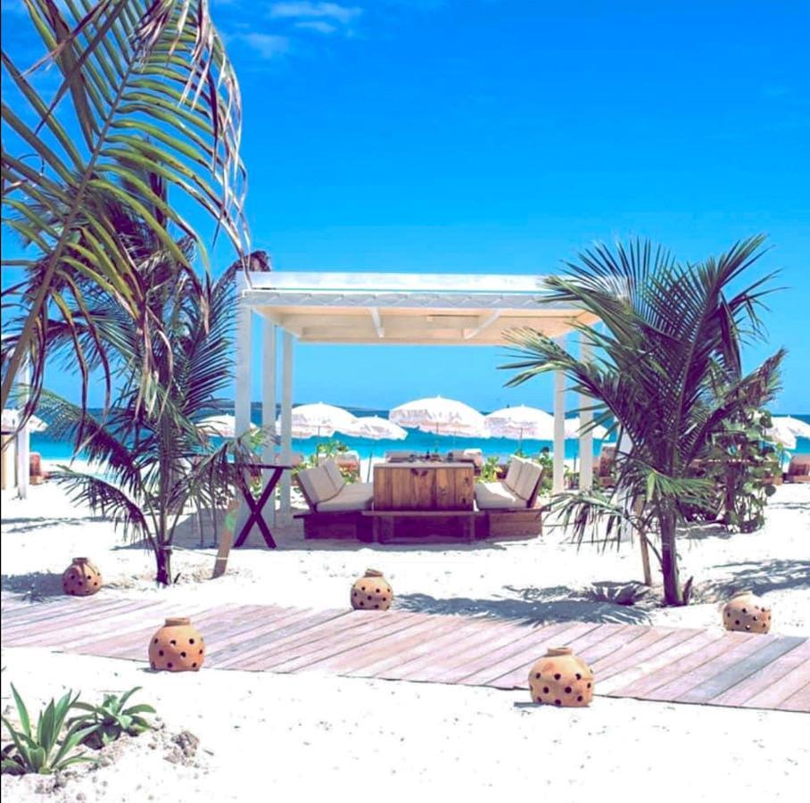 퀼드삭 Front Line Unit 520 Ft2 - 48 M2, On Second Floor, Stunning Ocean View 아파트 외부 사진